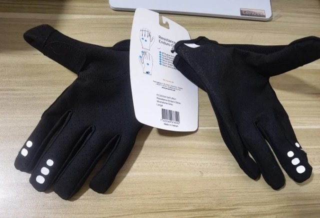 POC Cycling Gloves: seller detail photo 3