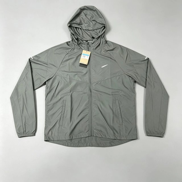 Nike Tracksuit: seller detail photo 9