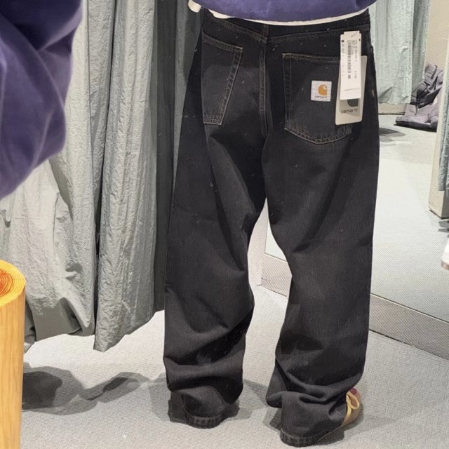 Carhartt Jeans: seller detail photo 2