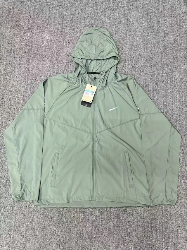 Nike Tracksuit: seller detail photo 8