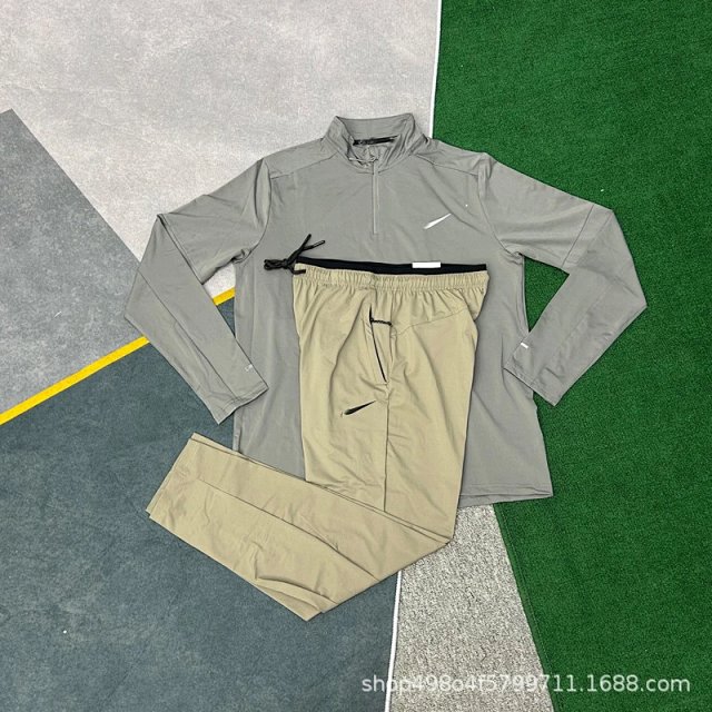 Nike Tracksuit: seller detail photo 11