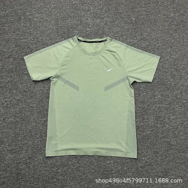 Nike sports T-shirt: seller detail photo 8