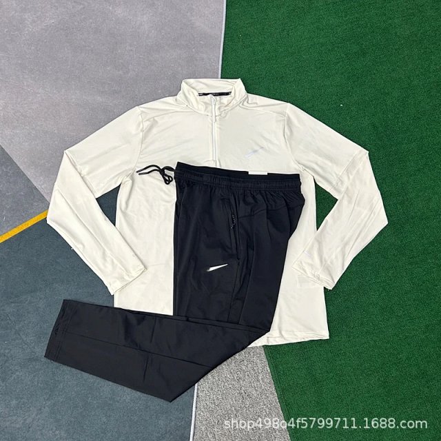 Nike Tracksuit: seller detail photo 4