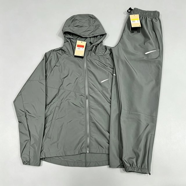 Nike Tracksuit: seller detail photo 7