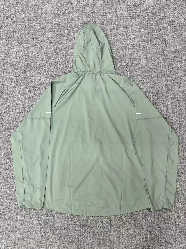 Nike Tracksuit: seller detail photo 4