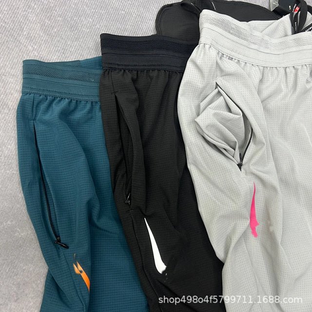 Nike Sweatpants: seller detail photo 10