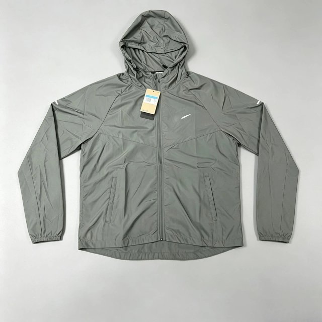 Nike Tracksuit: seller detail photo 10