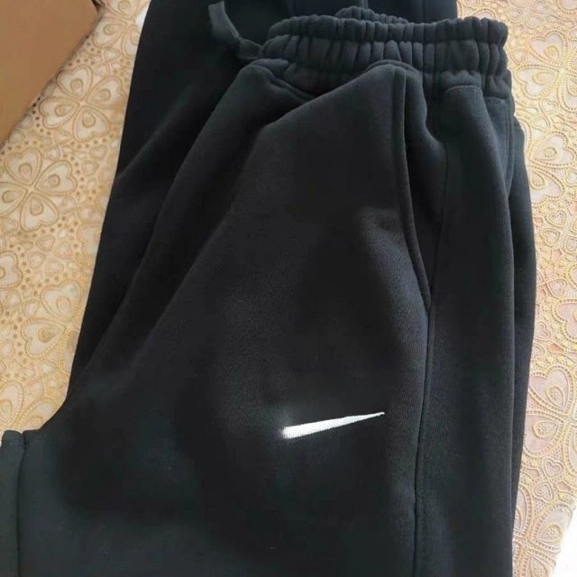 Nike Sweatpants: seller detail photo 6