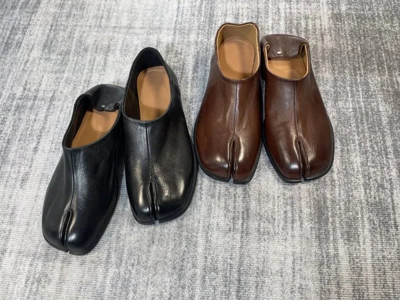 Soft Horse Leather Tabi Split-Toe Flat Shoe photo 7