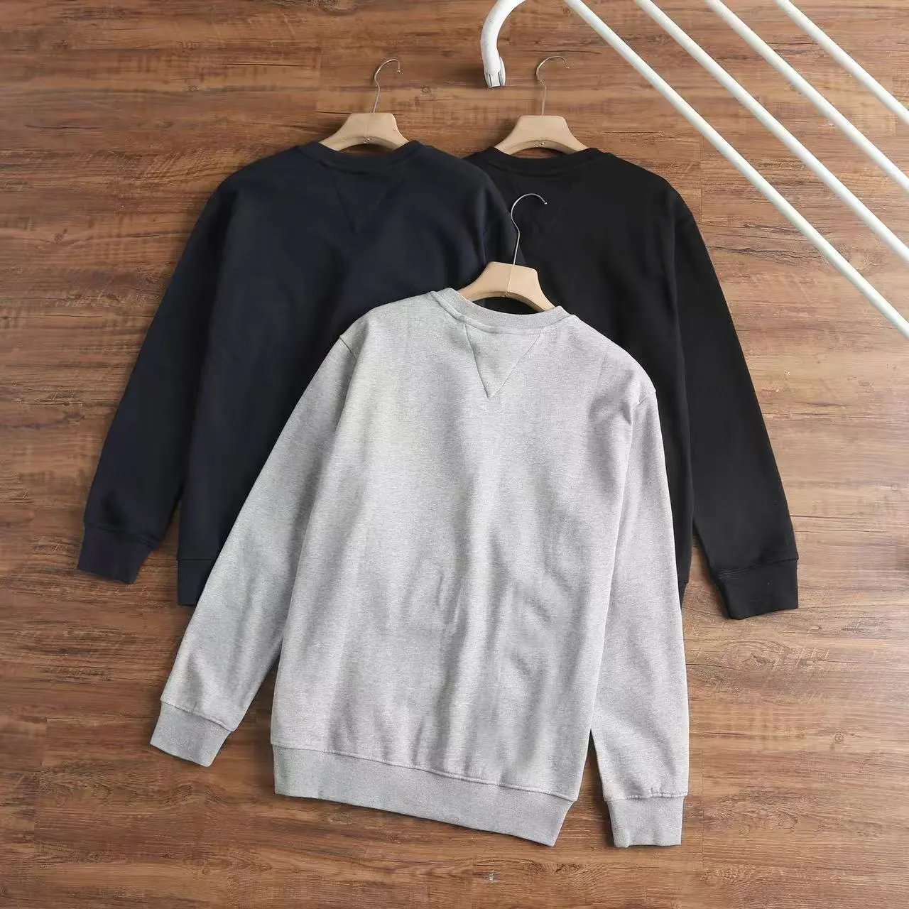 Tommy Hilfiger Classic Crewneck Sweatshirt Navy - 4