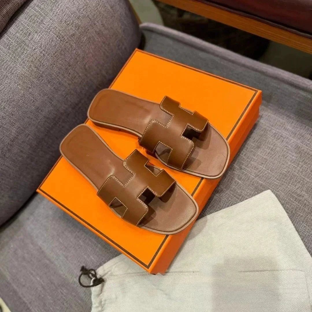 All brown [sheepskin]