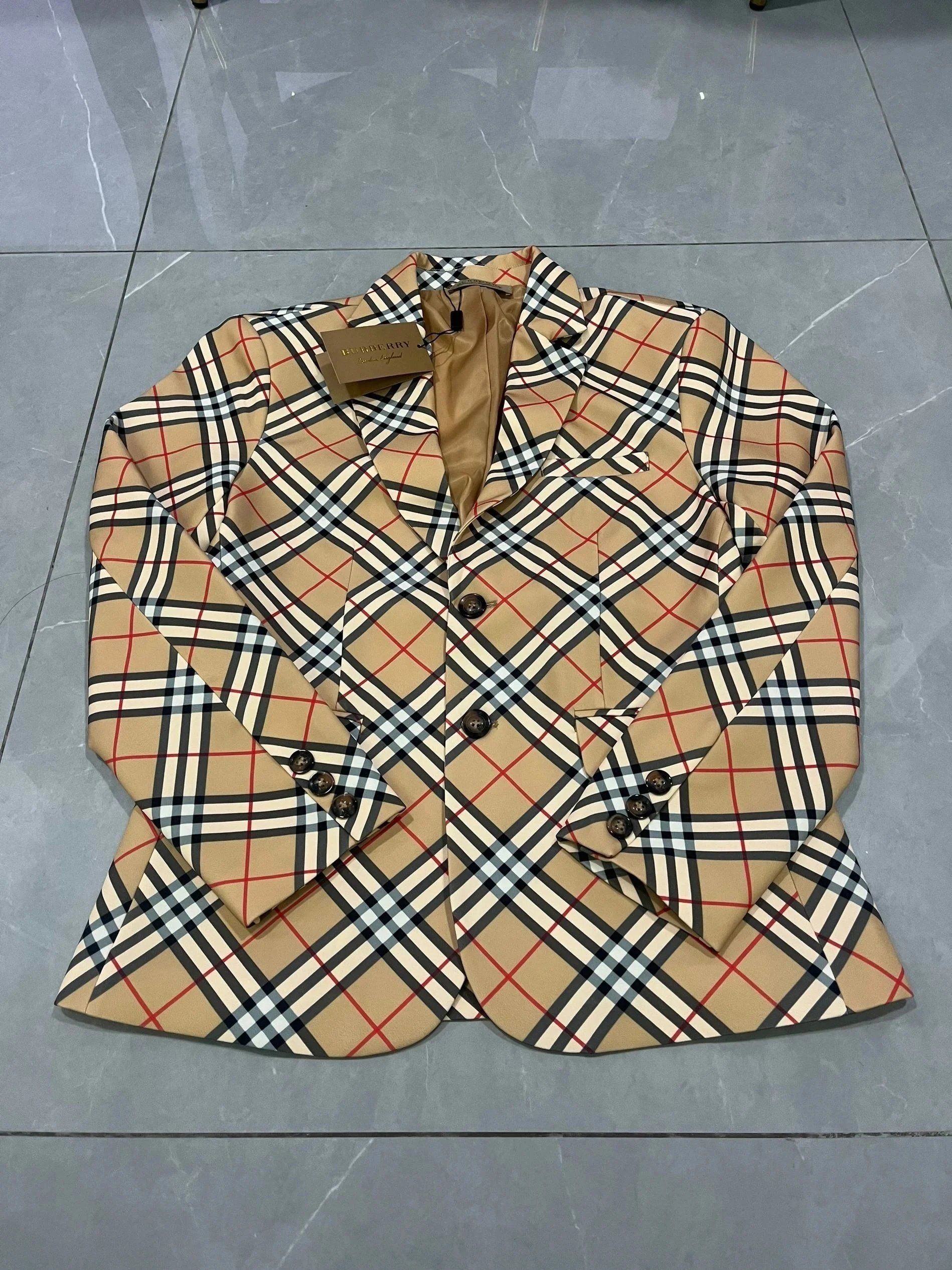 Burberry Vintage Check Jacket [26 styles]