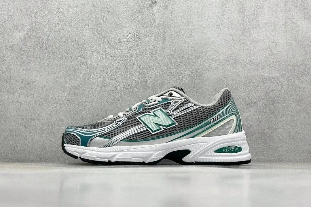 Sports Mesh Casual Shoes photo 2
