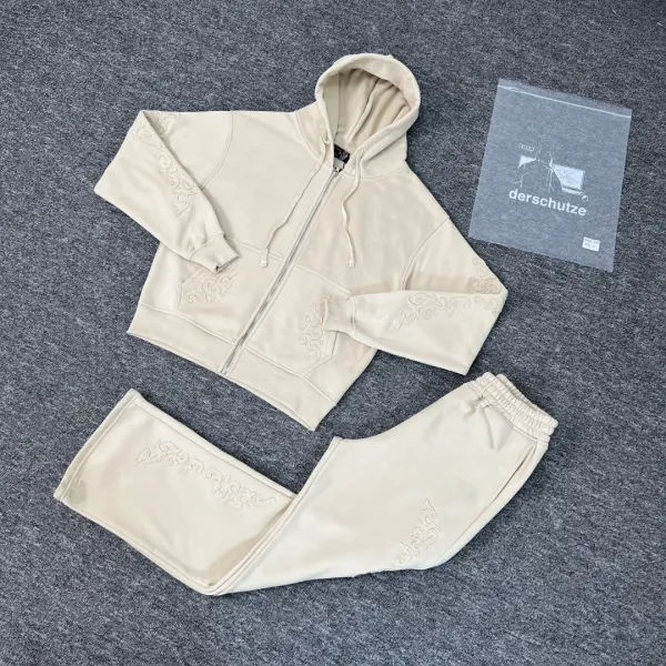 Derschutze Embroidered Beige Hoodie and Sweatpants Set - 1