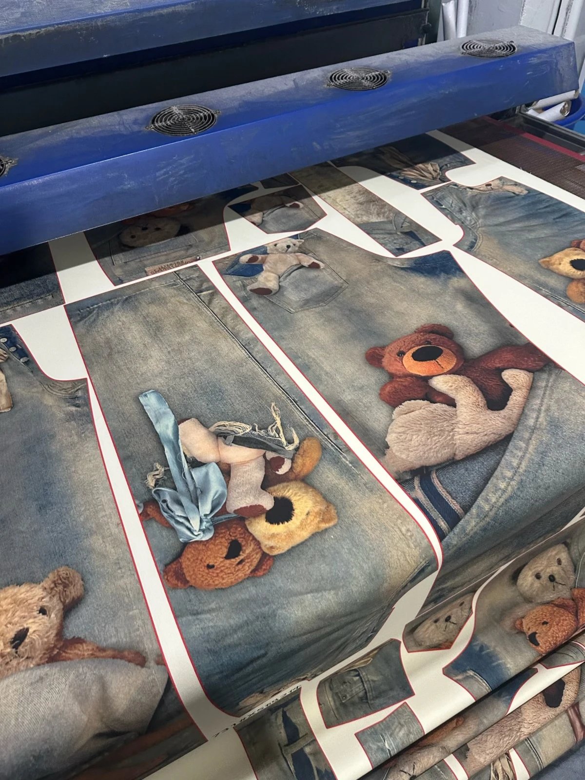Maison Margiela x Teddy Bear Print Distressed Wide-Leg Jeans with Embellished Plush Scarf - 11
