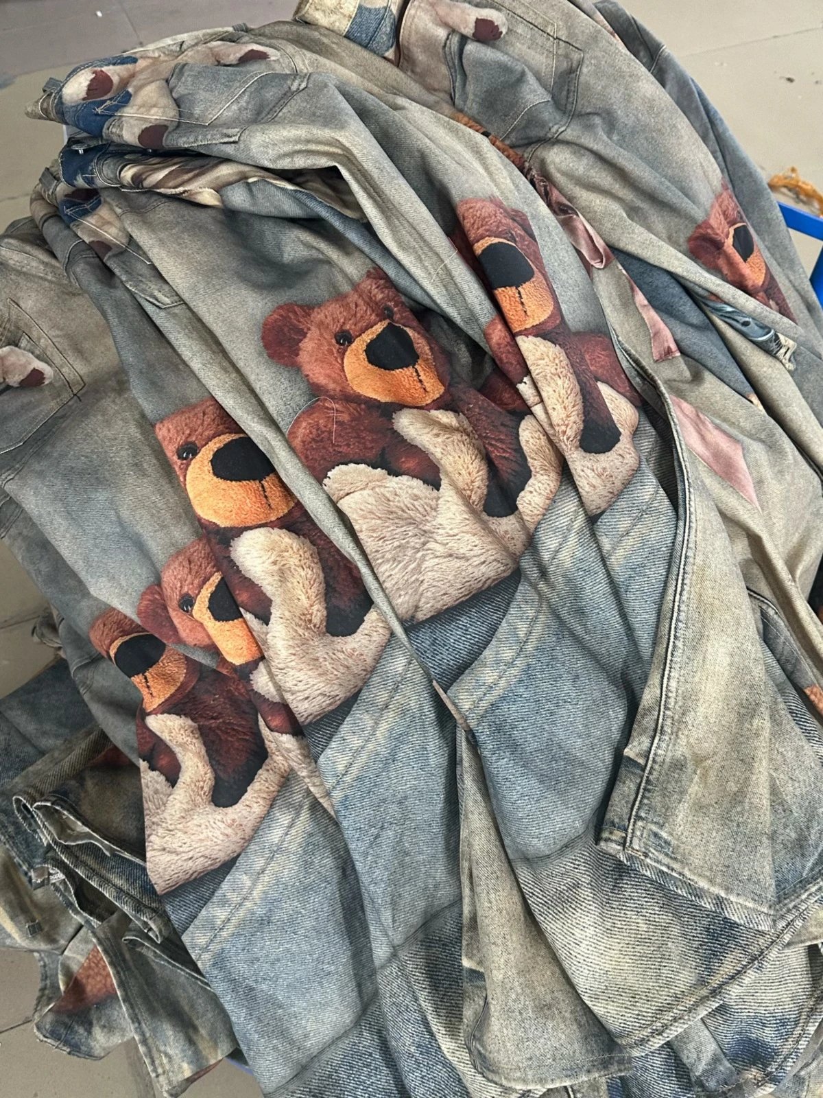 Maison Margiela x Teddy Bear Print Distressed Wide-Leg Jeans with Embellished Plush Scarf - 12