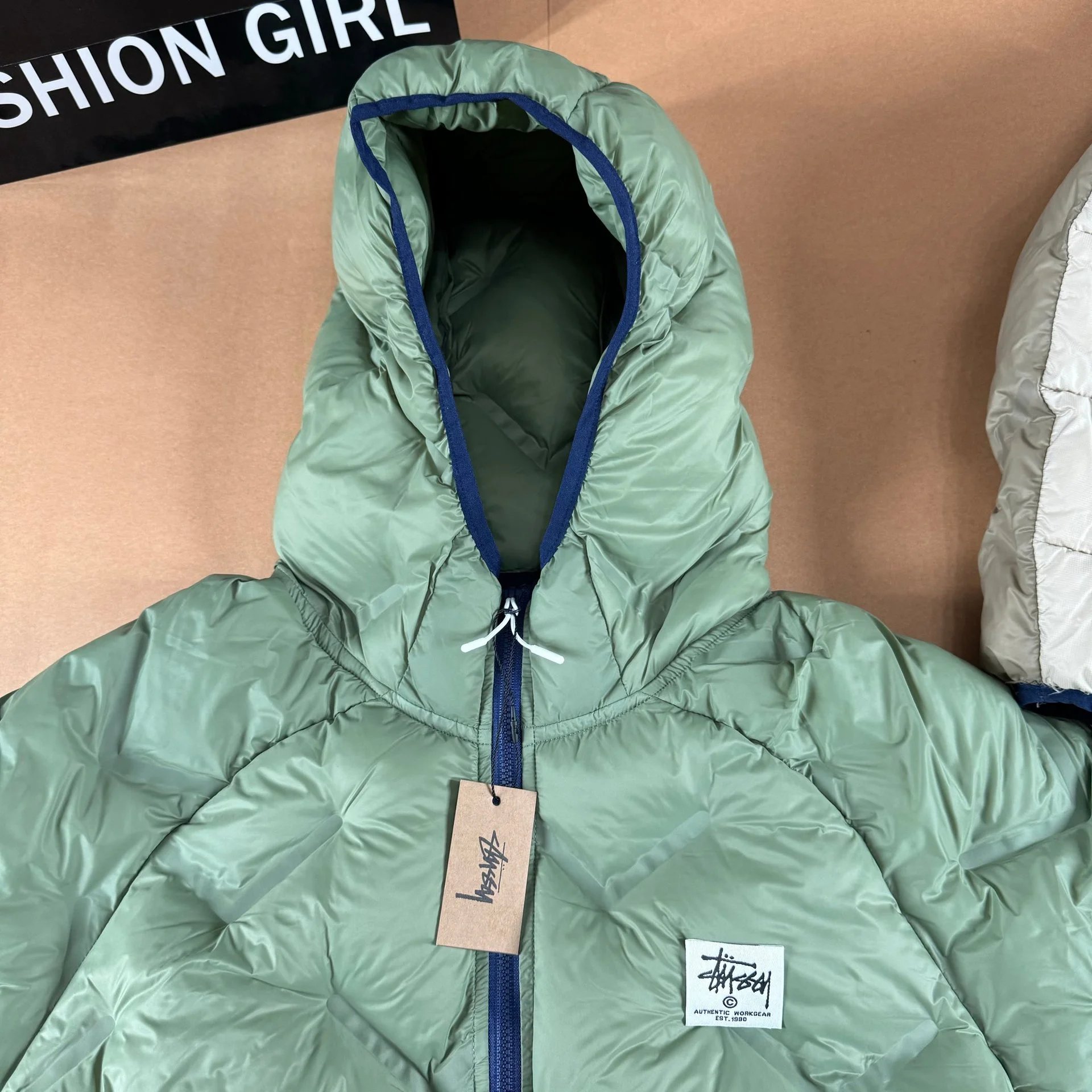 Stüssy Diamond Quilted Hooded Down Jacket Gray - 9
