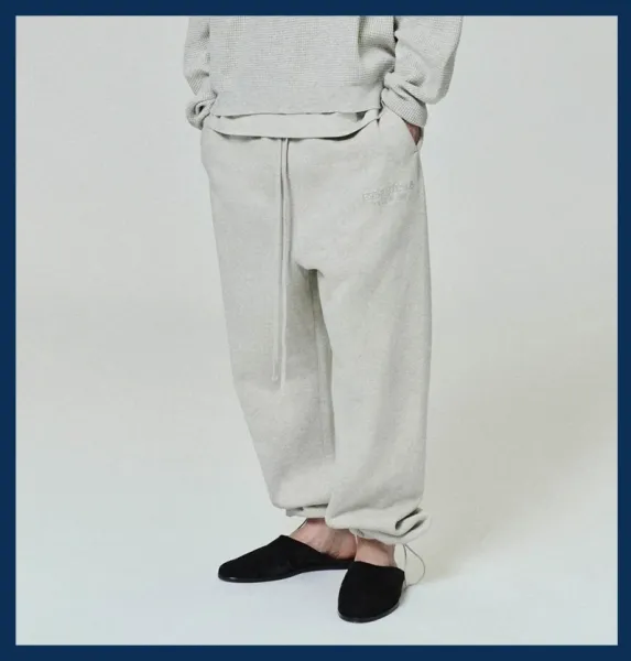 Fear of God Essentials Relaxed Fit Sweatpants Black - 12