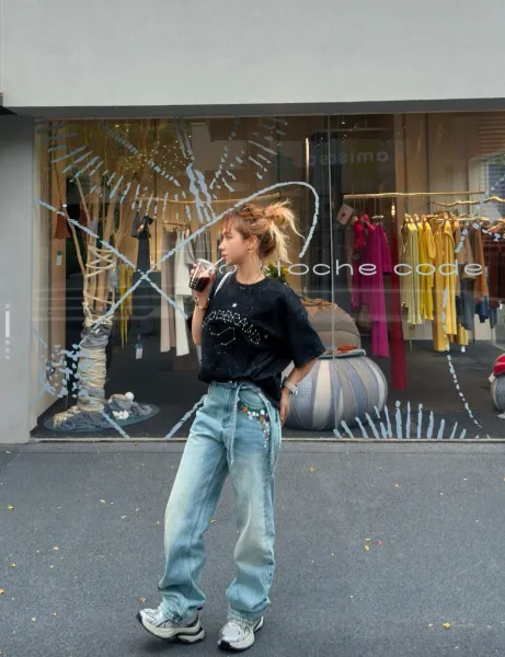 Gucci Floral-Embroidered Wide-Leg Cropped Jeans - 15
