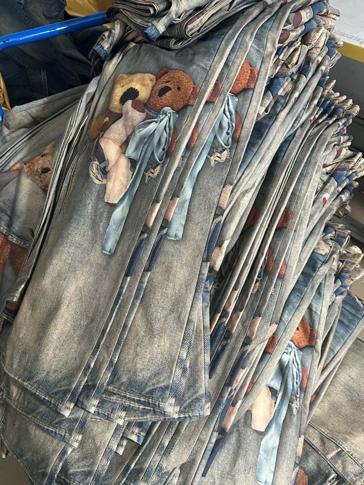 Maison Margiela x Teddy Bear Print Distressed Wide-Leg Jeans with Embellished Plush Scarf - 13