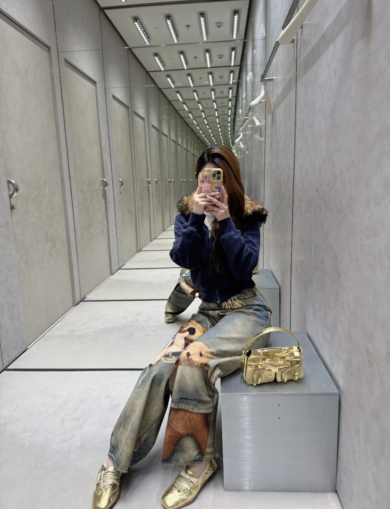 Maison Margiela x Teddy Bear Print Distressed Wide-Leg Jeans with Embellished Plush Scarf - 29
