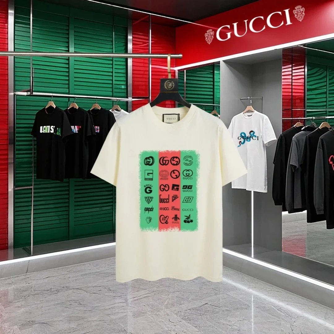 Gucci T-Shirts Short-Sleeve Snake Graphic — 31