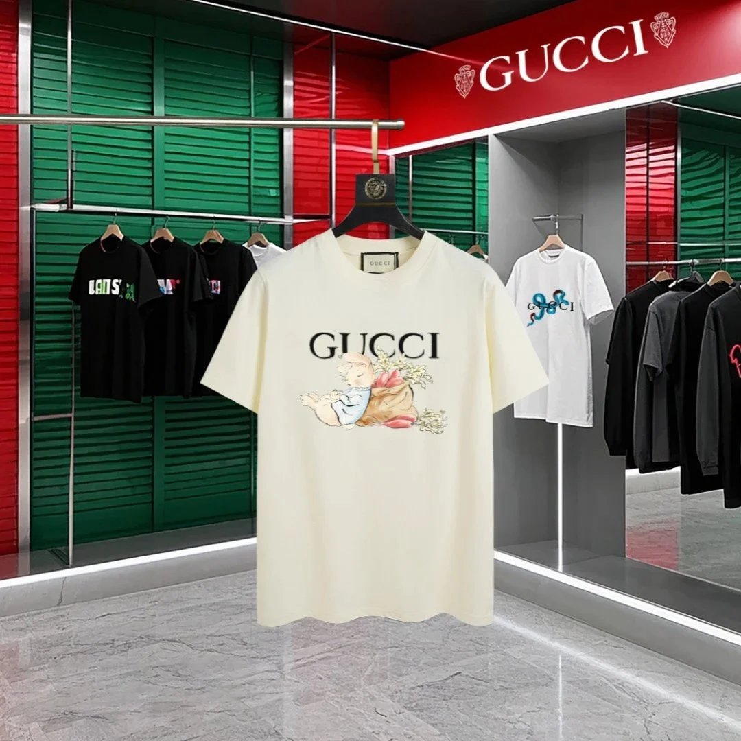 Gucci T-Shirts Short-Sleeve Snake Graphic — 30