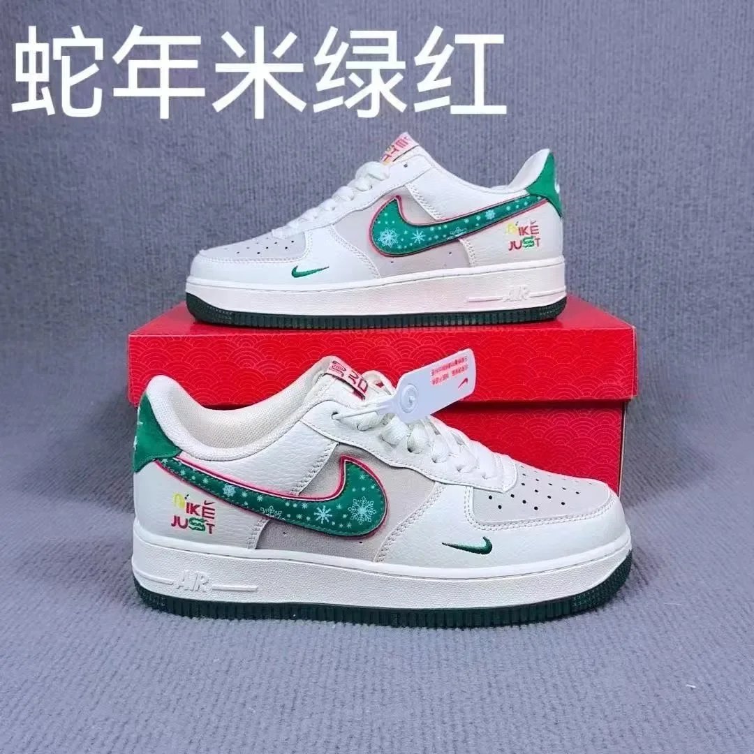 Nike Sneakers Low-top platform image 2
