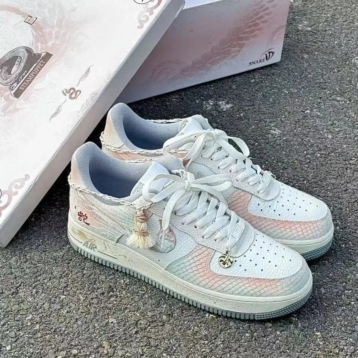 Nike Sneakers Low-top platform image 5