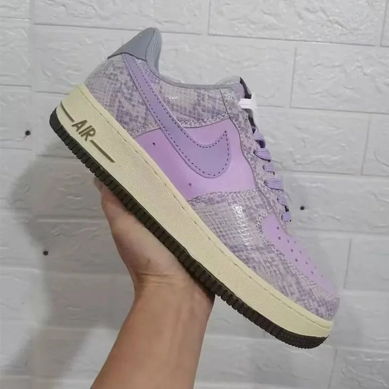 Nike Sneakers Low-top platform — 19