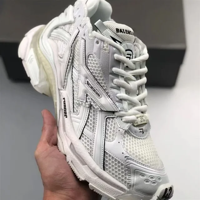 Balenciaga Sneakers Track Graffiti product detail image 4