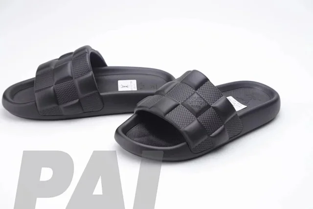 Louis Vuitton Slippers Pool Pillow Mules product detail image 6