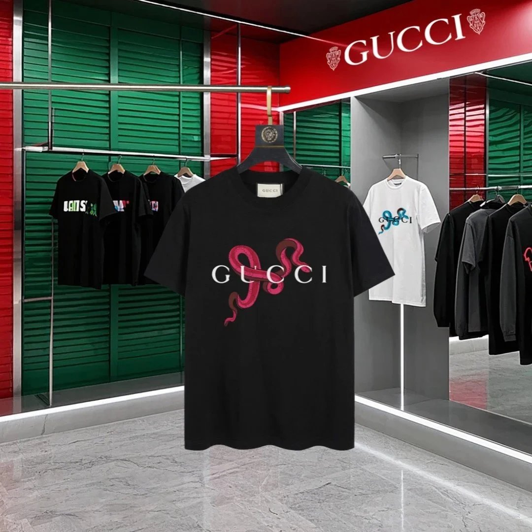 Gucci T-Shirts Short-Sleeve Snake Graphic — 27