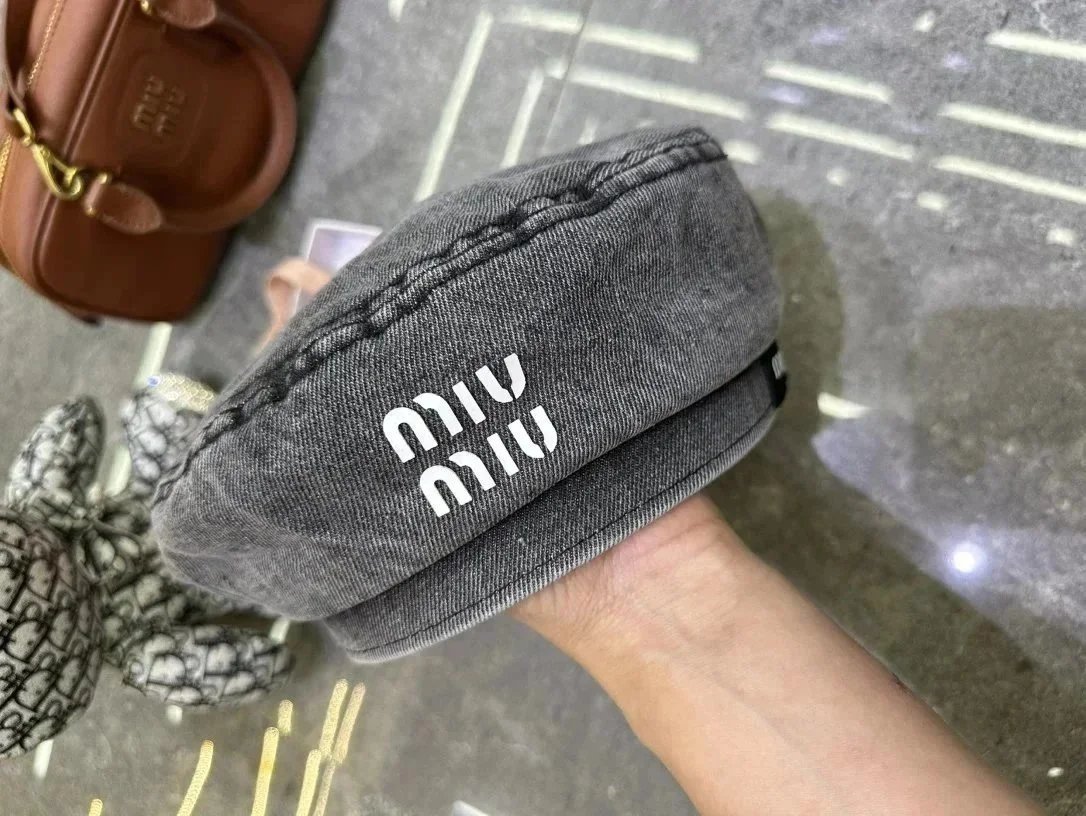 Miu Hats Logo-Band Straw Hat — 30