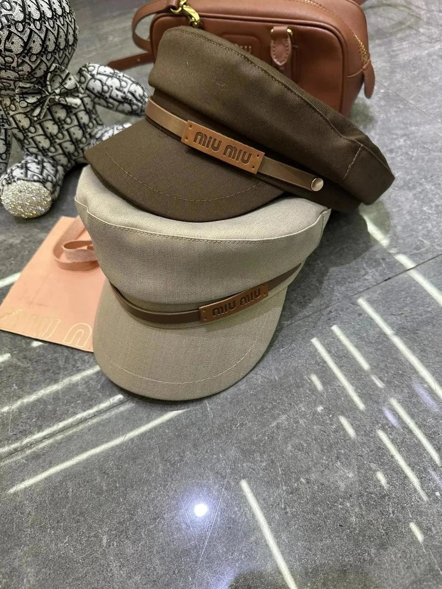 Miu Hats Logo-Band Straw Hat — 32