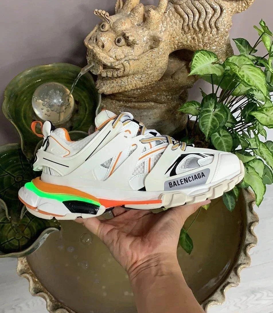 Balenciaga Sneakers Track 3.0 — 40