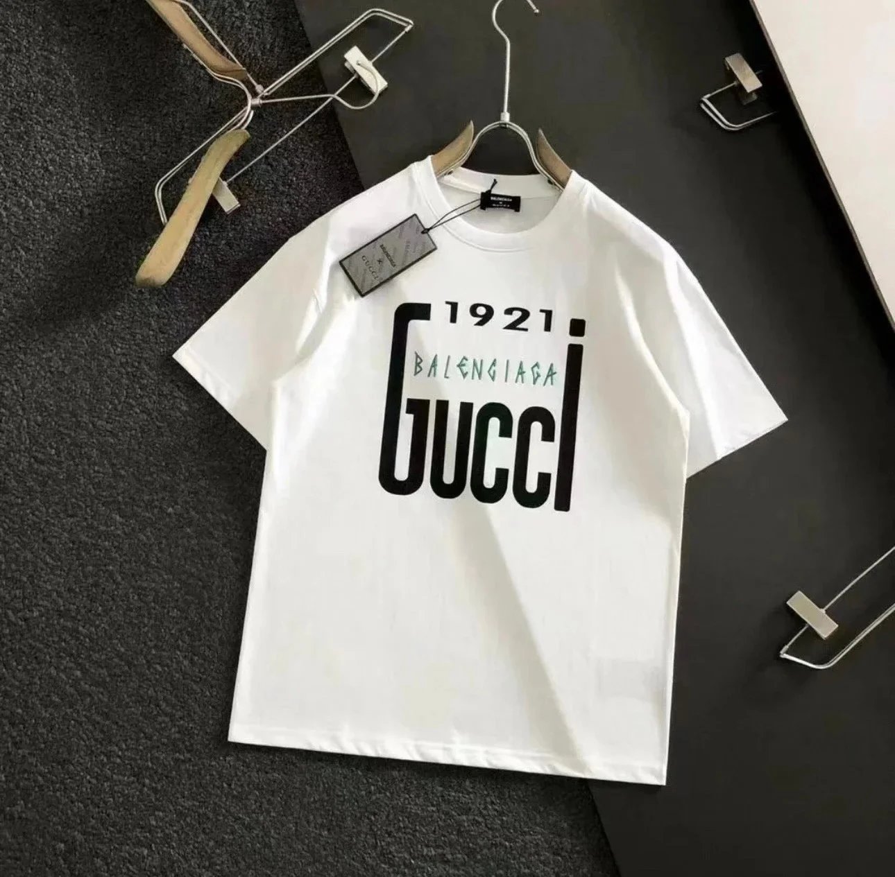 Gucci T-Shirts Crewneck Logo Graphic — 22