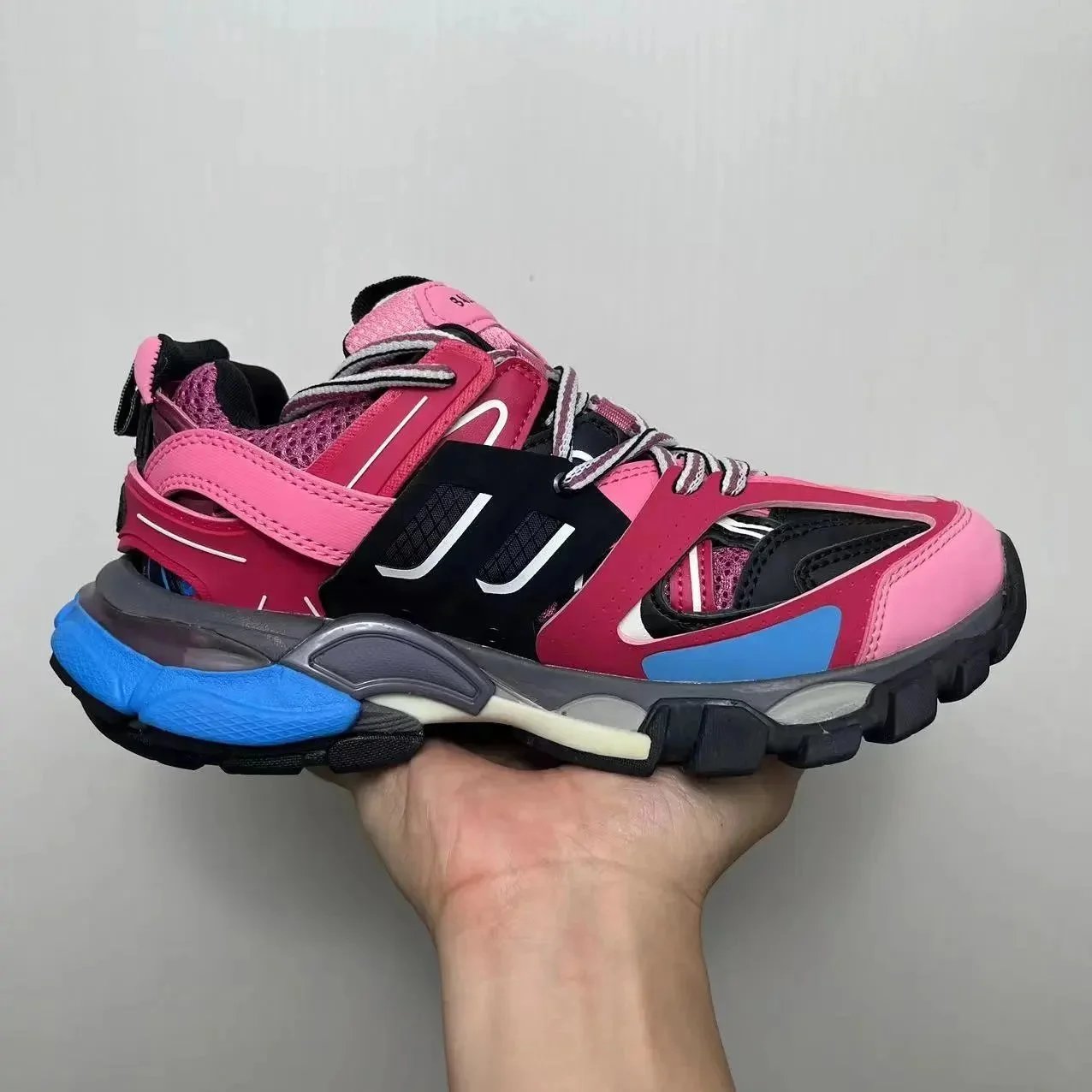 Balenciaga Sneakers Track 3.0 — 24