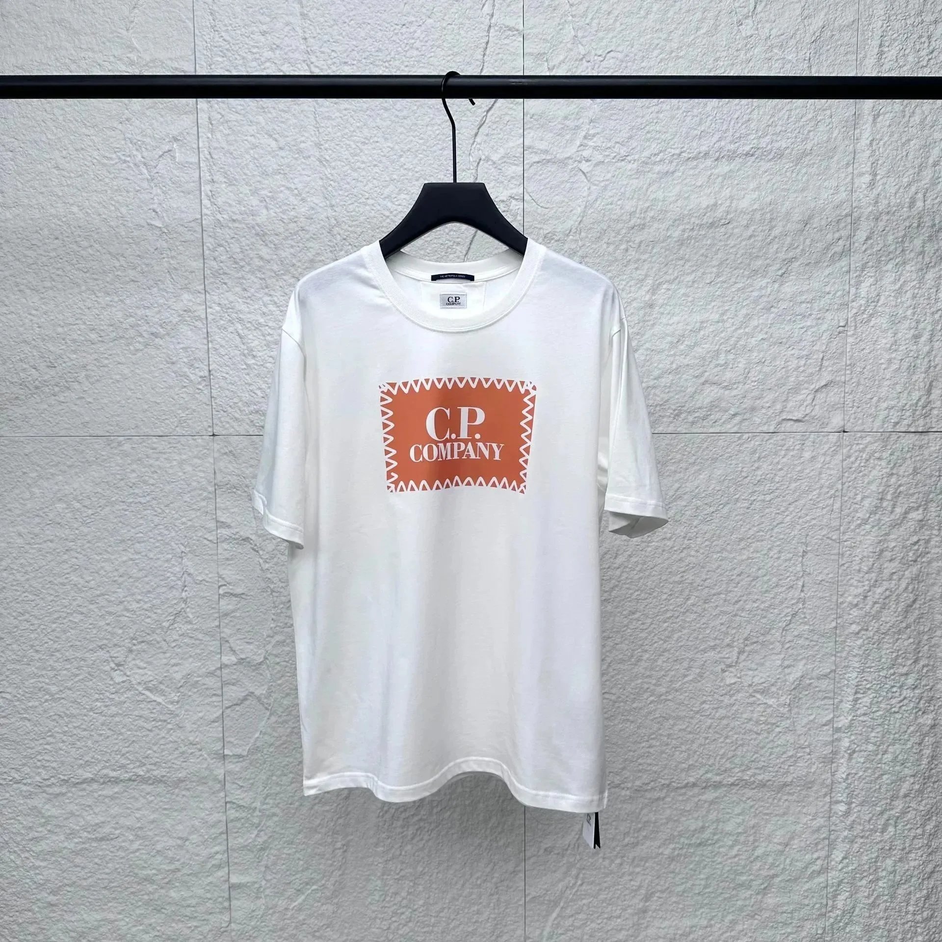 C.P. Company T-Shirts Lens Detail Crew Neck T-Shirt — 9008 orange and white