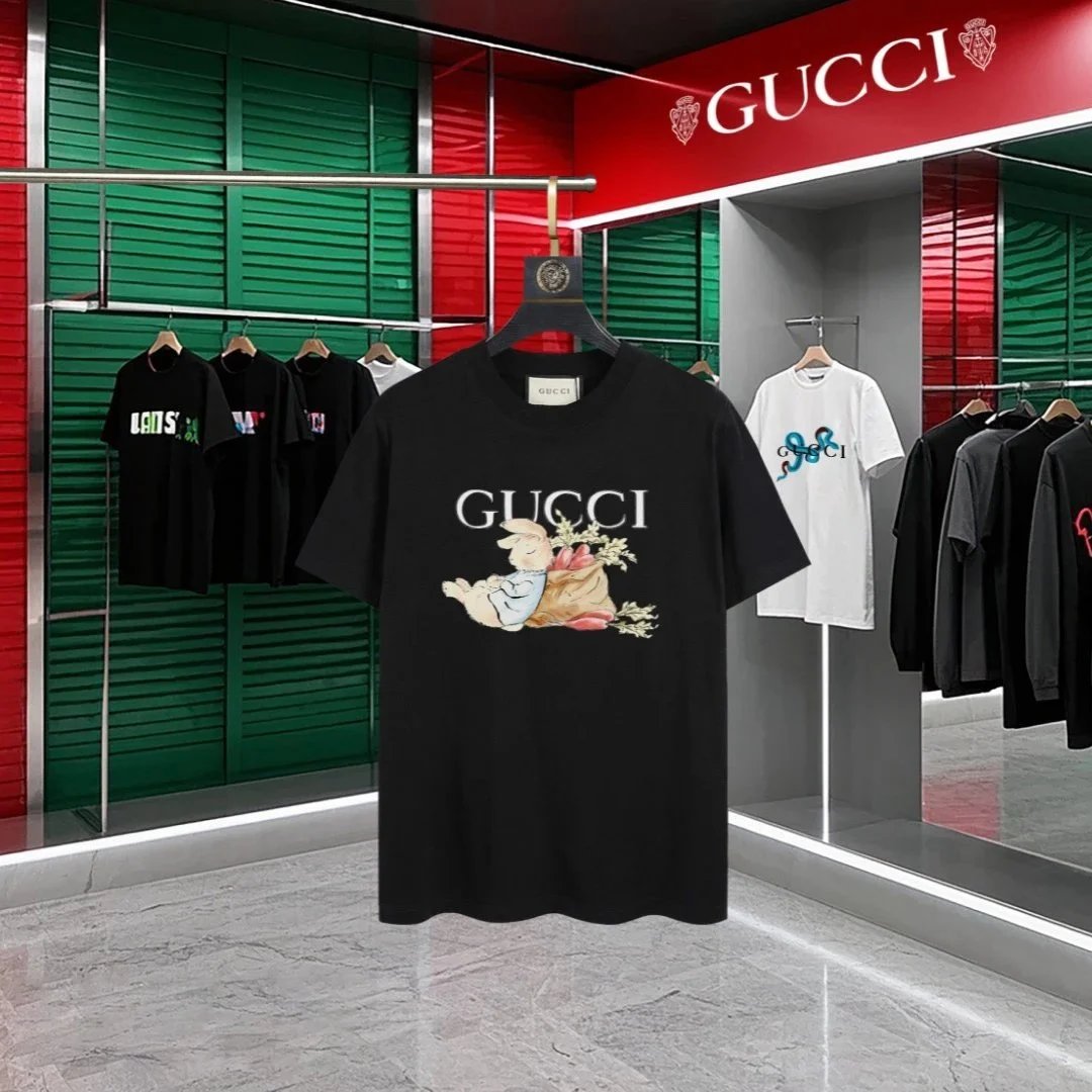 Gucci T-Shirts Short-Sleeve Snake Graphic — 29