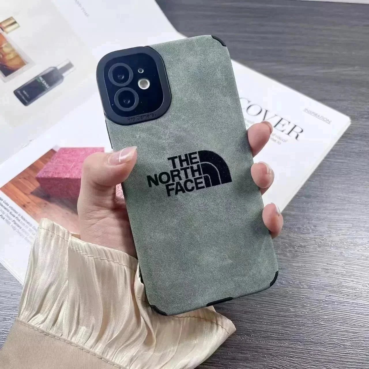 Louis Vuitton Phone Cases Monogram Print — 19