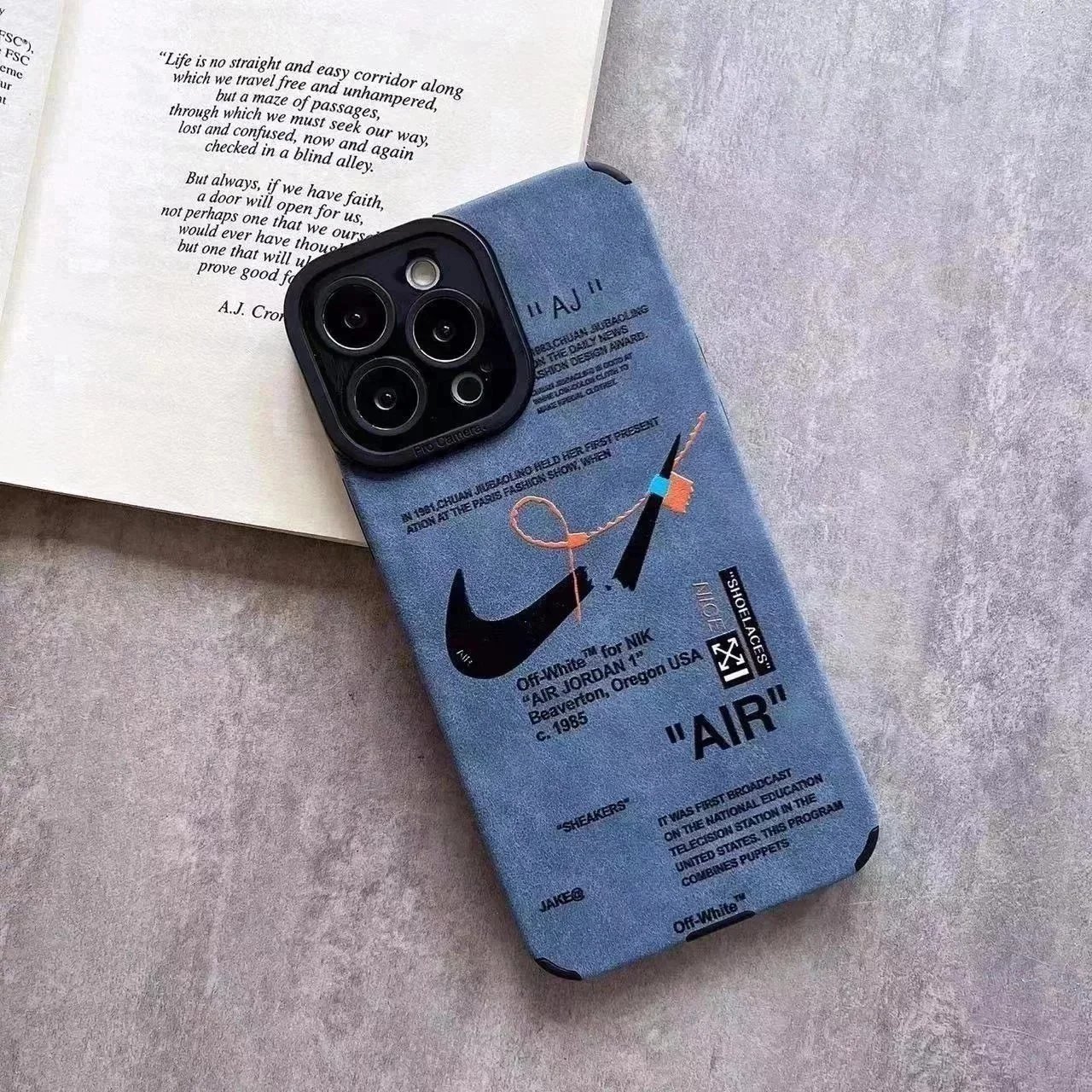 Louis Vuitton Phone Cases Monogram Print — 17