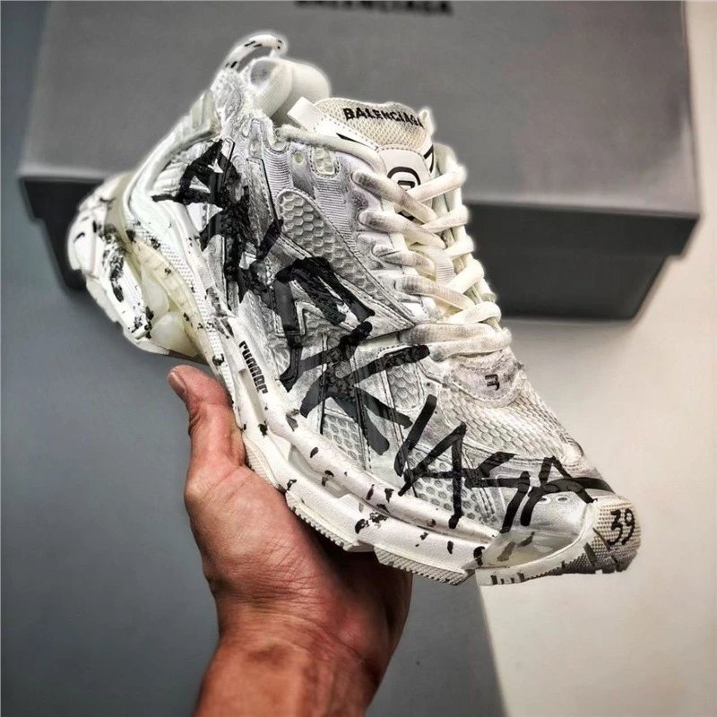 Balenciaga Sneakers Track Graffiti — Graffiti black and white