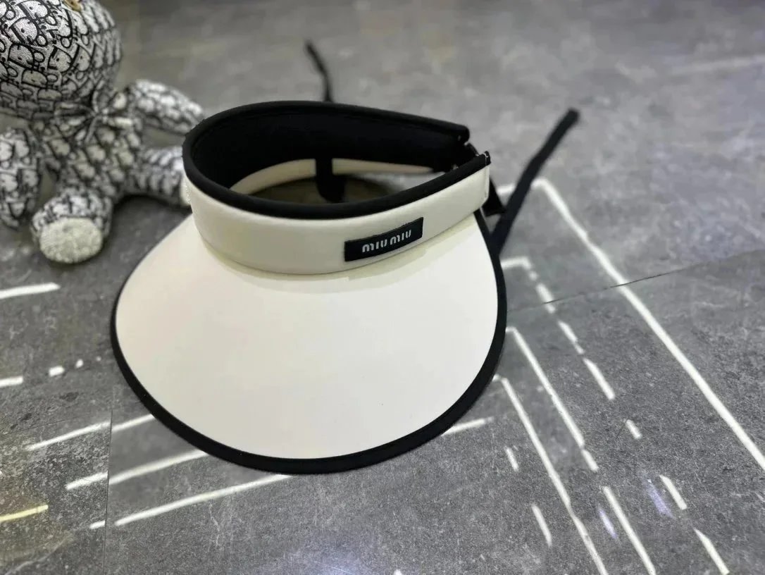 Miu Hats Logo-Band Straw Hat — 12