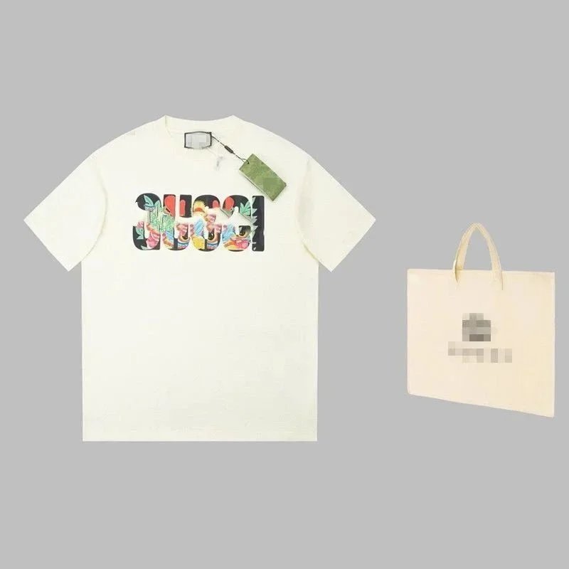 Gucci T-Shirts Short-Sleeve Graphic Print — 39