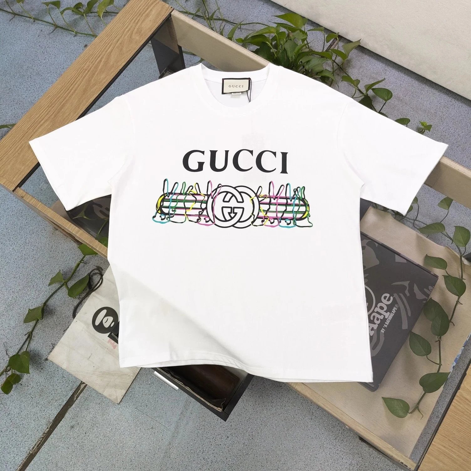 Gucci T-Shirts Crewneck Logo Graphic — 27