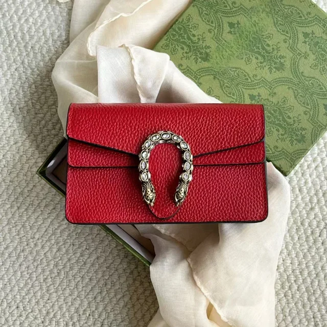 Unbranded Shoulder Bags Small flap bag with textured horseshoe clasp product detail image 8