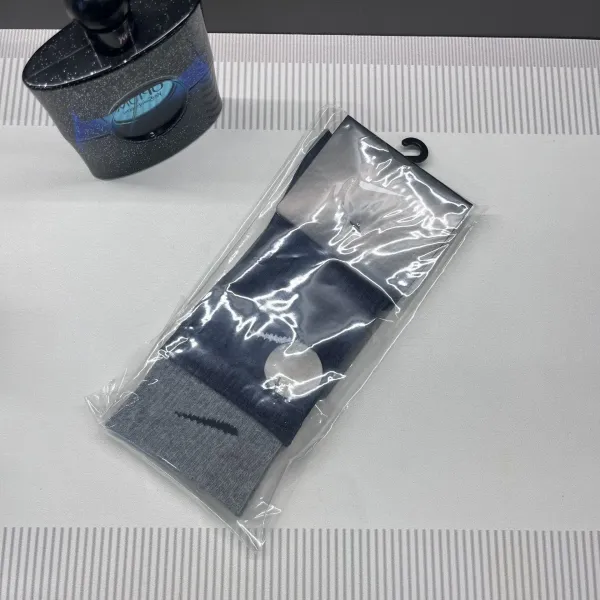 Nike Swoosh Logo Ankle Socks Gray/Navy Socks - 1