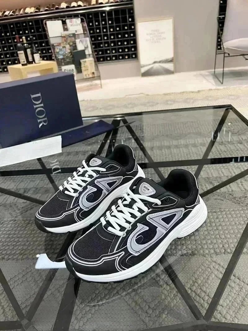 Casual Sneakers photo 2