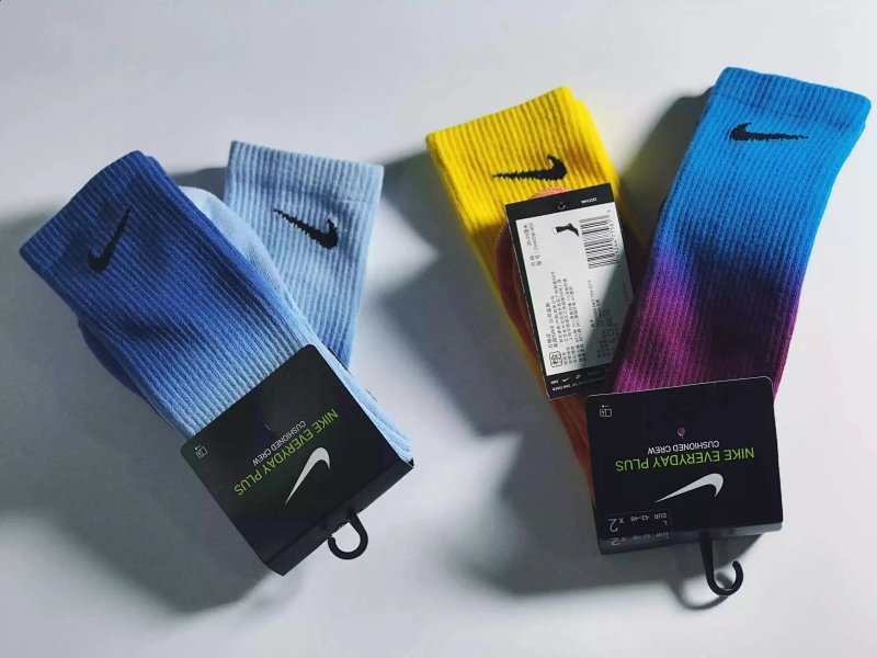 NK Gradient Color 2022 socks